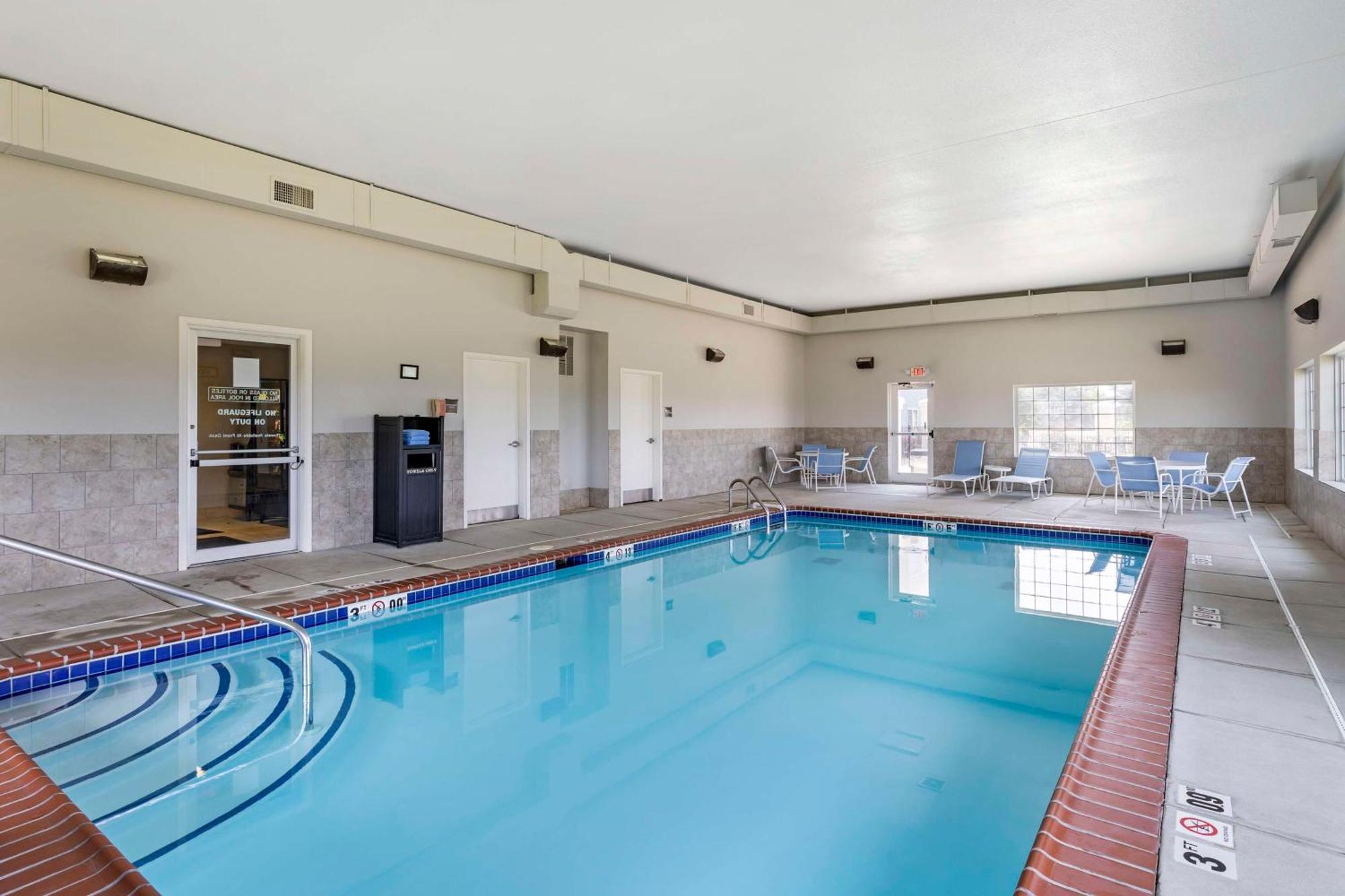 Best Western Plus Midamerica Hotel Mascoutah Kültér fotó